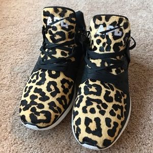 APL leopard Ascend sneaker